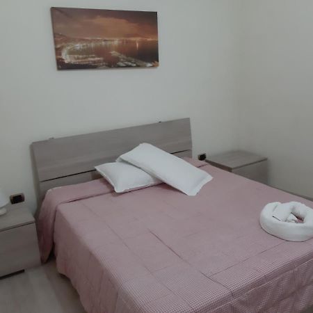 Appartamento Silvana Napoli Bagian luar foto